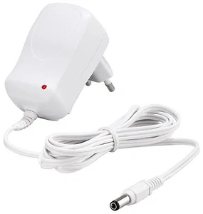Fuente de alimentación Goobay 12 V 7,2 W para 0,60 A blanco directiva EUP - Imagen 1 de 2