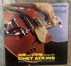 CHET ATKINS HUM & STRUM (VG+) LSP-2025 LP VINYL RECORD Preowned - Picture 1 of 12