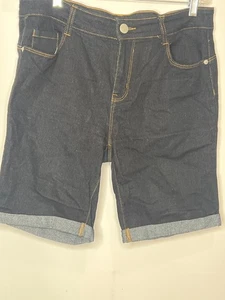 Forever 21 Plus Size 12 Dark Wash Denim Jean Shorts Cuffed Hem Casual Stretchy - Picture 1 of 3
