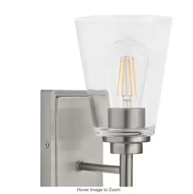 Hampton Bay Wakefield 5,25 pulgadas Aplique de pared moderno de níquel cepillado de 1 luz con cl Foto 1 de 4