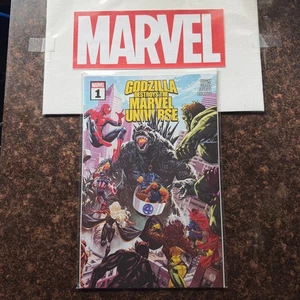 Godzilla Destroys the Marvel Universe #1 2025 Marvel Comics - Picture 1 of 4