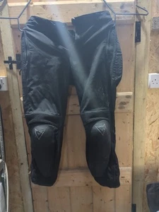 Pantalones de motociclista Dainese Gore-Tex talla 60 - Imagen 1 de 3