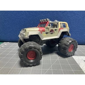 Matchbox 2013 Jurassic Park Jeep 1/24 Dinosaur JP 39 Monster Truck - Picture 1 of 9