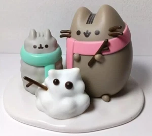 Pusheen Stormy Snow Day Vinyl Figure Snowman Kitty Cat Winter 2018 Exclusive - Picture 1 of 3