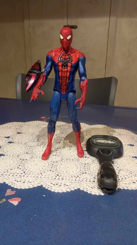 SPIDERMAN SNODABILE MARVEL parlante  cm 30 - Immagine 1 di 1