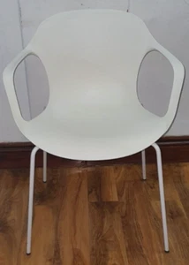 Nap Stackable armchair - Plastic shell & metal legs - Fritz Hansen - Picture 1 of 4