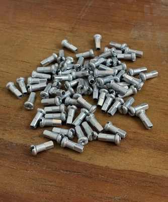 72 x новый DT Swiss атлас серебра алюминиевый сплав спицы соски 14 g 2,0 мм x 12 мм - Изображение 1 из 4