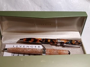 2 Levenger True Writer Ballpoint Pens: Dark Tortoise & Pearl Gold/Chrome Accents - Picture 1 of 7