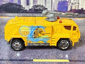 Matchbox 2003 Airport Fire Tanker Truck Scooby Doo Yellow Diecast Loose - Picture 1 of 5