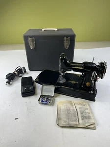 1939 Singer Featherweight 221 Sewing Machine with Case & Attachments AF173762 - Picture 1 of 24