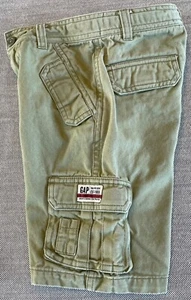 VTG 2004 GAP KIDS Durable Goods Cargo Pocket Bermuda Shorts 5T 5 Yrs Moss Green - Picture 1 of 5