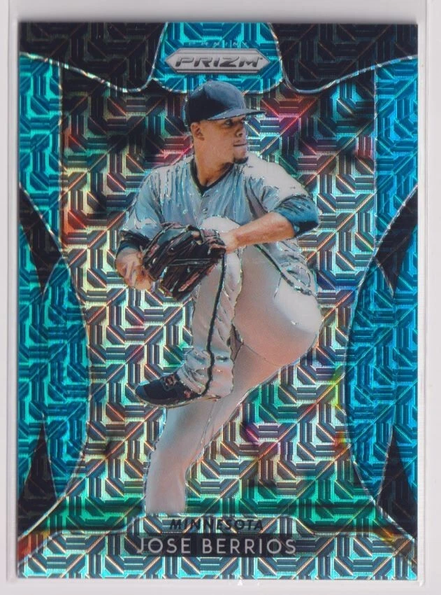 2019 Panini Prizm Prizms Blue Mojo #175 Jose Berrios - Image 1 of 1