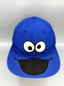 Gorra facial Sesame Street Cookie Monster para hombre azul bordada con cierre a presión dañada - Imagen 1 de 10