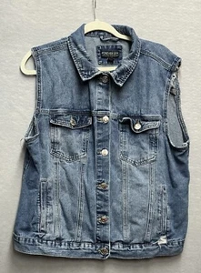 Forever 21 Womens Distressed Denim Blue Jean Vest Sleeveless Size 2X Pockets - Picture 1 of 9