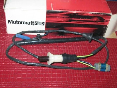 NOS 1974-1976 Ford LTD, Galaxie right door courtesy switch , w/o auto latch - Image 1 of 3