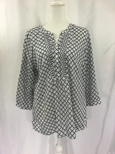 Talbots Womens Blue White Tunic Top Size Lg Pintuck Front 3/4 sleeve 100% Cotton - Picture 1 of 11