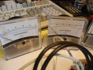 AC AMP 10amp meters & current transformers,, 3 meters NOS, & two transformers - Zdjęcie 1 z 9