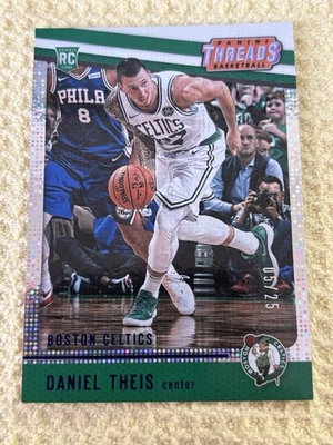 2017-18 Panini Threads Blue Dazzle /25 Daniel Theis #77 Rookie RC - Image 1 of 2