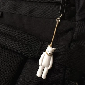HUNG KEYCHAIN BY LUKE CHUEH MUNKY KING - Picture 1 of 2