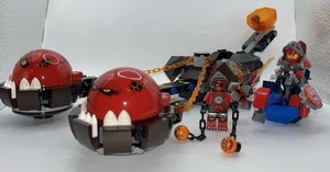 LEGO NEXO KNIGHTS: Beast Master's Chaos Chariot (70314), Slight Torso Crack - Picture 1 of 4
