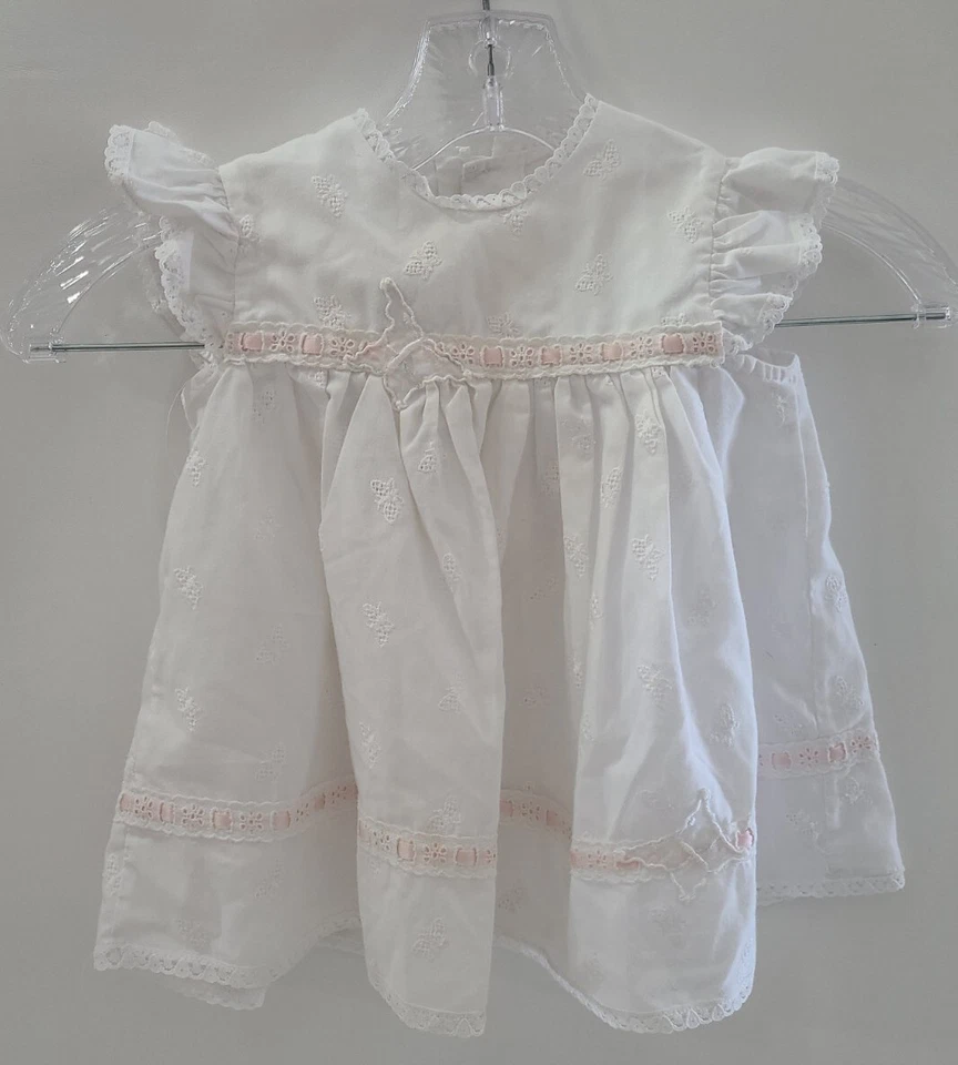 Vestido blanco vintage con cinta rosa y mariposas niña pequeña sin manchas de talla ⬇ Foto 1 de 4