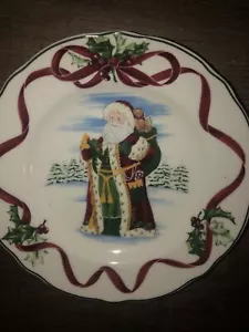 Charter Club 8 Winter Garland Santa 9" Accent Luncheon Plates 9" - Picture 1 of 12