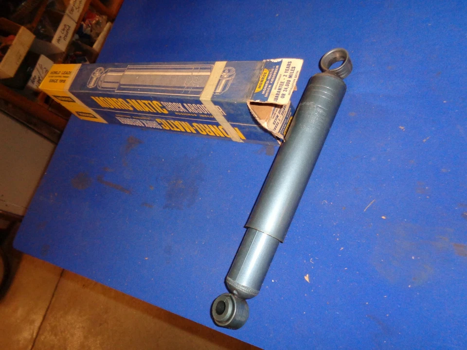 1950, 1960, 1968, 1970 Impala Chevrolet Ford Vintage Par Amortiguadores Monroe Nos 1094 Foto 1 de 1