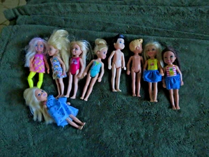 9 Chelsea dolls including 2 boys - Picture 1 of 4