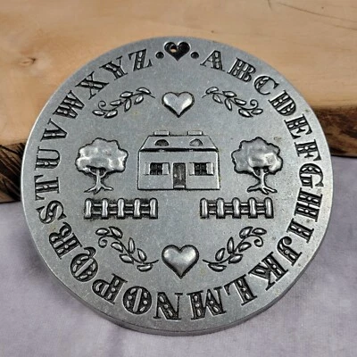 Carson Bun Pan Calentador Horno Seguro Remache Aluminio ABC Muestreador Motivo 5 1/2" Foto 1 de 4