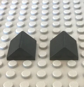 Lego schwarzes Teil 3043 zwei schwarze Schrägen 45 2 x 2 doppelt - Bild 1 von 1