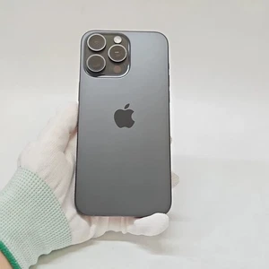 Apple iPhone 15 Pro Max 256 Go débloqué très bon état - Photo 1 sur 8
