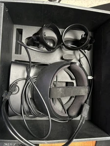 Auriculares y controladores VR para consola Lenovo Oculus Rift S - Imagen 1 de 2