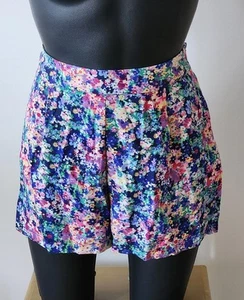 Supre Girls Floral Shorts Size S with Zip & front Pleat on front - NOT stretchy! - Picture 1 of 5