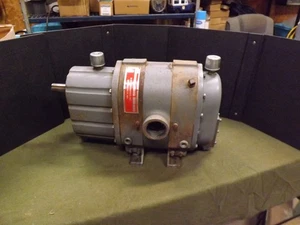 Soplador rotativo de desplazamiento positivo M-D Pneumatics, Inc.PD - Imagen 1 de 12