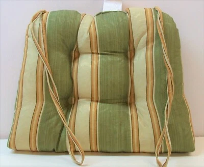 Resort Spa Outdoor Wicker Seat Pad ~ Pear & Sunflower ~ 20" x 15" x 4" NEW - Image 1 of 3