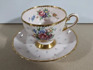 Tuscan Teacup and Saucer Gold Scallop Trim 1950s - Picture 1 of 5