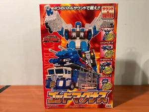 Takara Transformers Car Robots 2000 God Magnus Robots in Disguise Ultra Magnus - Picture 1 of 6