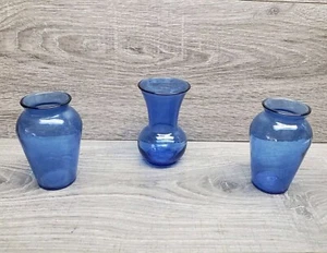 Vtg Lot Of 3 Dusky Blue Small Glass Vases - Picture 1 of 6