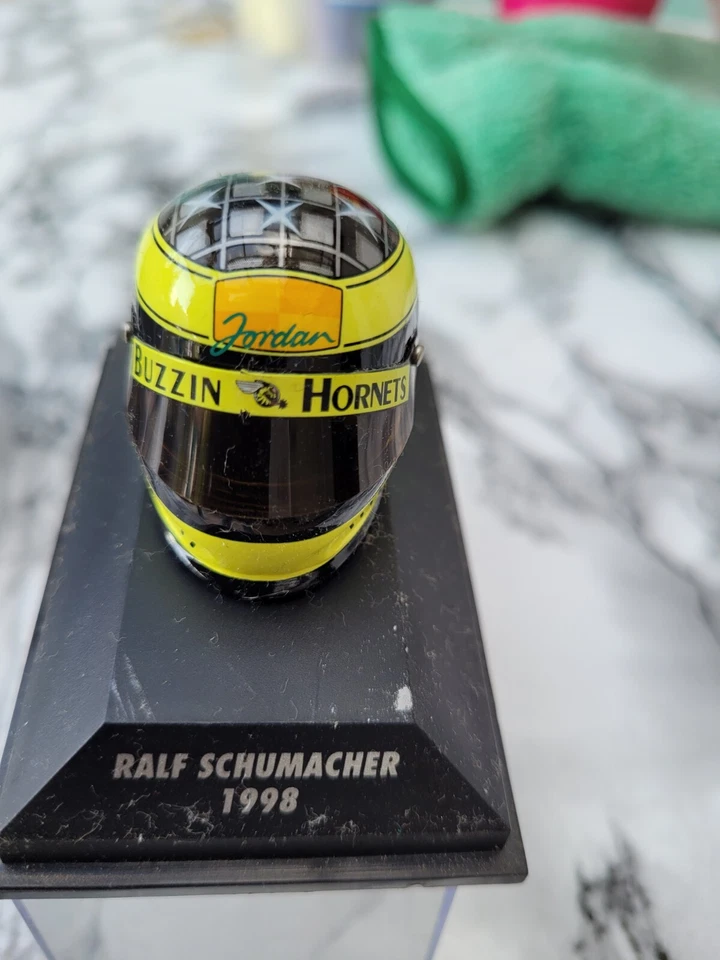 HELM Minichamps Ralf Schumacher 1995 Formel 1 Helm 1:8 Acrylglas - Bild 1 von 1