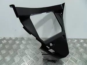 Pannello carena V pancia inferiore inferiore inferiore originale Yamaha YZF R1 dal 2015 al 2019 - Foto 1 di 15