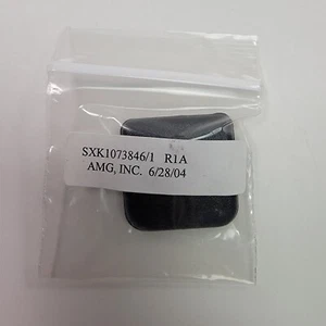 Cubierta antipolvo AMG SXK1073846/1 MRK UDC - Imagen 1 de 4