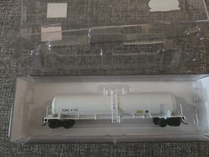 Athearn N Scale 20700 Gallon Tank Car DOW - Picture 1 of 1
