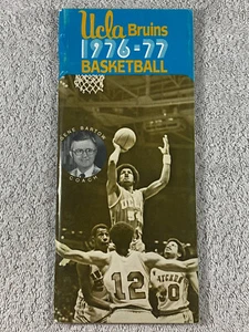 NCAA Marques Johnson Cover 1976-77 UCLA Bruins Basketball Press Media Guide - Picture 1 of 7