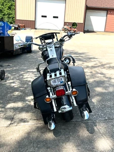 2006 Harley-Davidson Touring - Picture 1 of 12