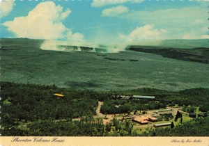 Kilauea HI, Sheraton Volcano House Vista Aérea, Postal Festoneada De Colección - Imagen 1 de 2
