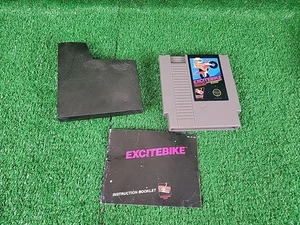 Excitebike (Nintendo Entertainment System, 1985) con manual - Imagen 1 de 2