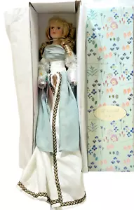 Busto de porcelana Hello Dolly Signature Series Albert E Precio 17" muñeca borla de pie - Imagen 1 de 12