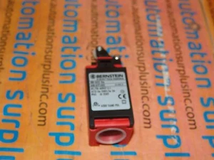 BERNSTEIN 608.6171.022 I88-SU1Z HW LIMIT SWITCH w/ ARM ROLLER NEW!! QUANTITY!! - Picture 1 of 1