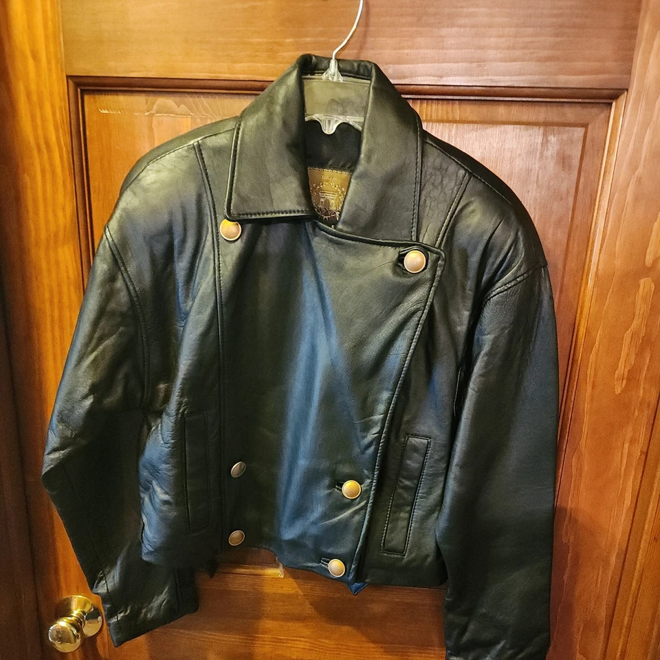 Женская маленькая черная куртка из натуральной кожи Express на молнии Avenue De L'Opera - Изображение 1 из 3