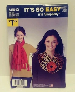 Sciarpe Misses' Simplicity Pattern #A8012 taglia unica non tagliate 2015 - Foto 1 di 4